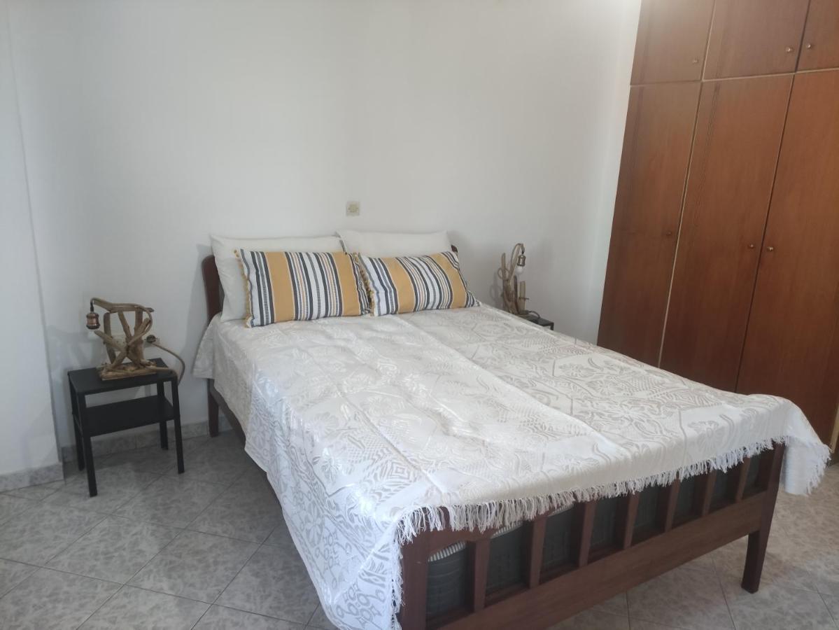 Despoina Seaside Apartment Agios Konstantinos  Bagian luar foto